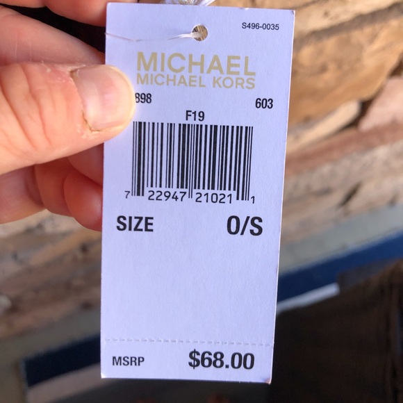 Michael Kors red knit scarf NWT - Picture 6 of 8